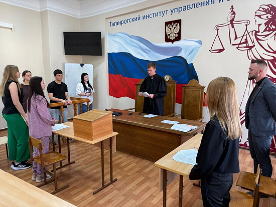 title_6a32f1ec3cfdd8858741711781723628